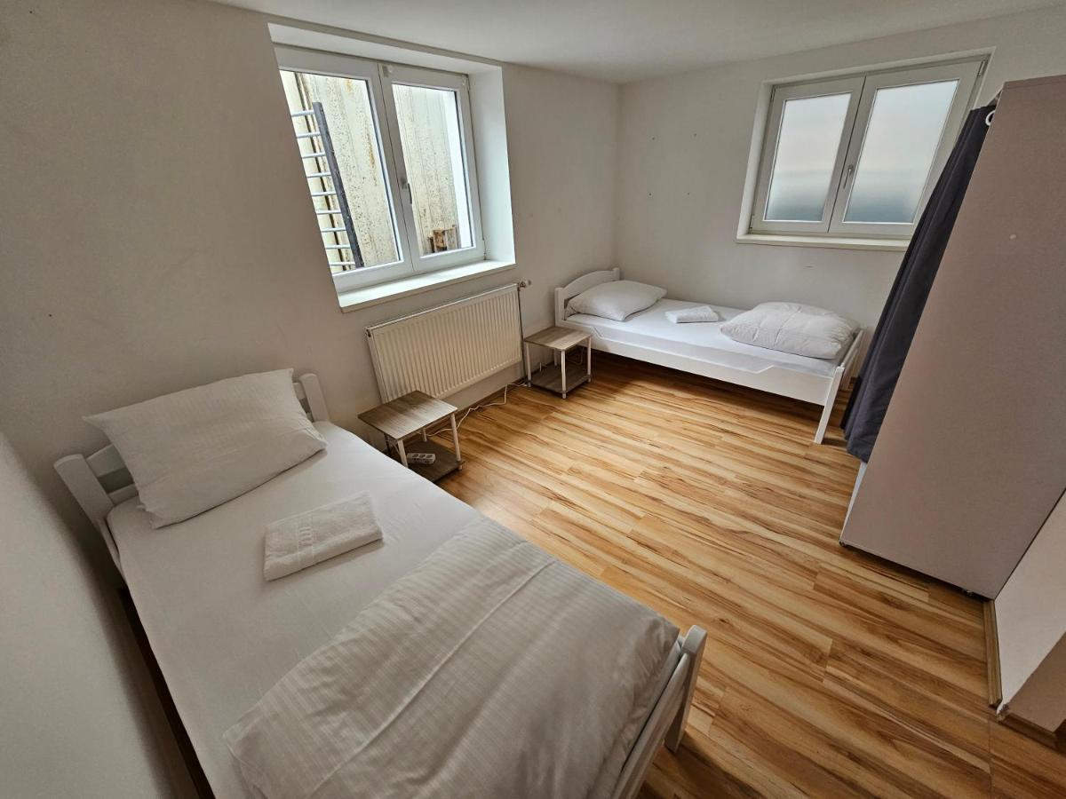 B76, Lauterach, Vorarlberg Apartments Exterior photo