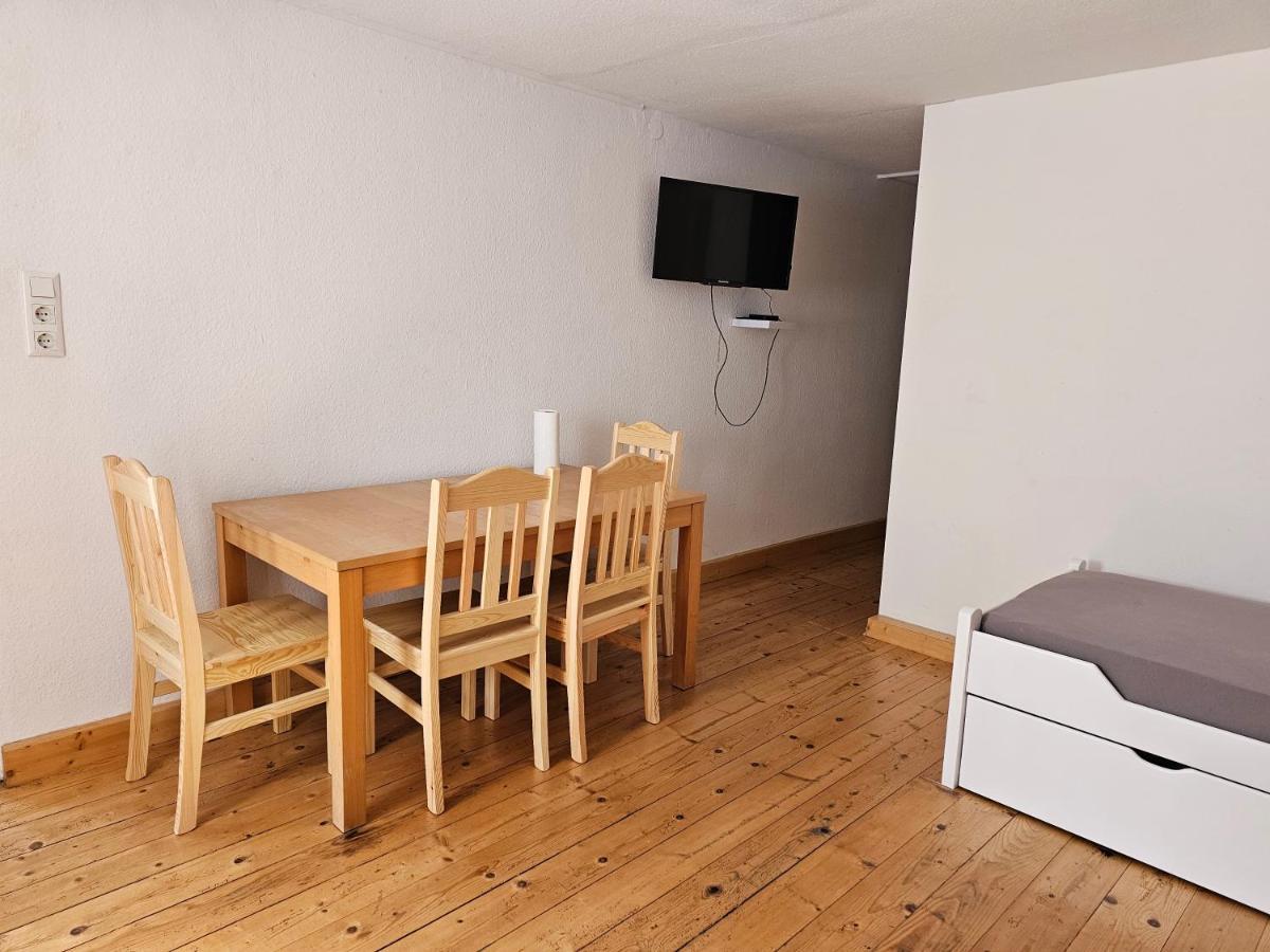 B76, Lauterach, Vorarlberg Apartments Exterior photo